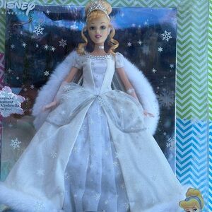 Disney Cinderella Doll in Sparkling White Gown